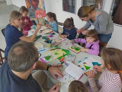 Świąteczny kiermasz - zdjęcie uczestników